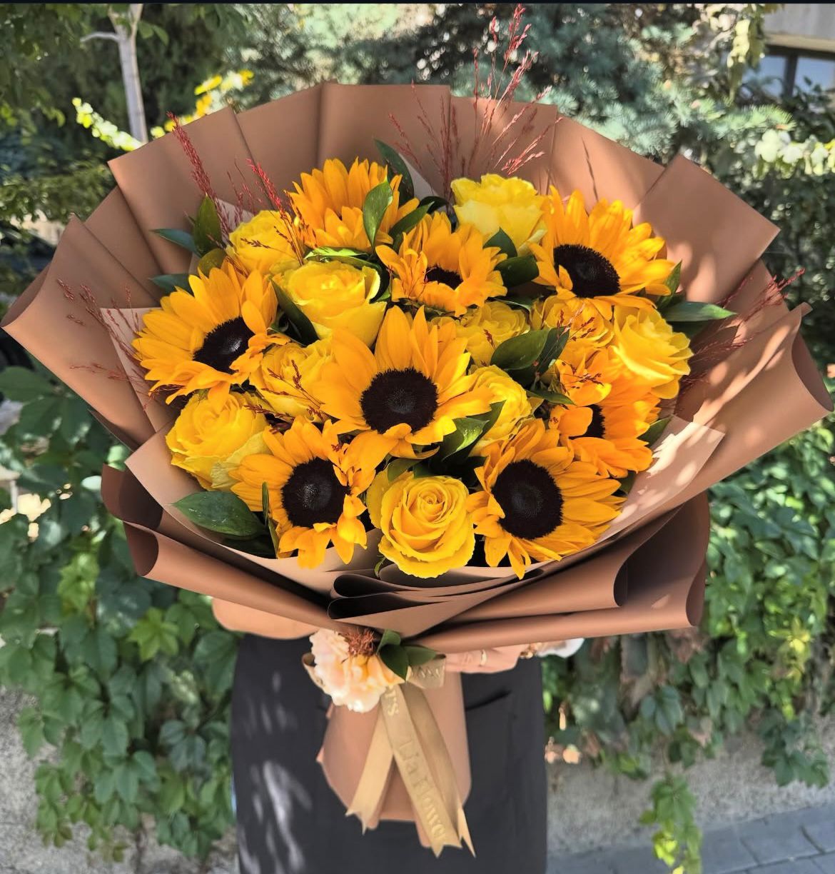 aycicegi-buketi-cc161